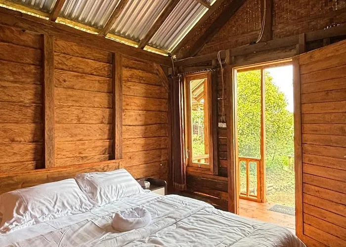 Kuna Glampcamp Gitgit